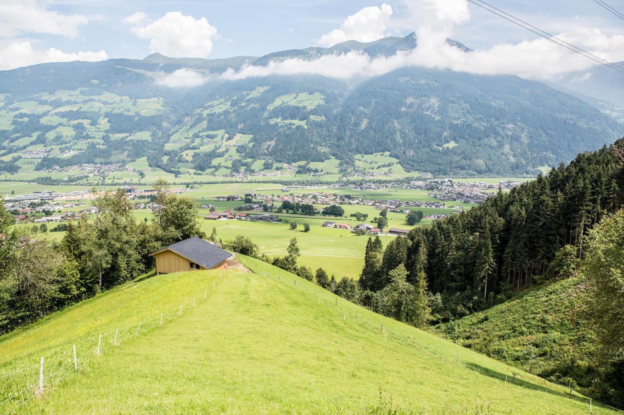 Das Wiesegg Fuegenberg Exteriör bild